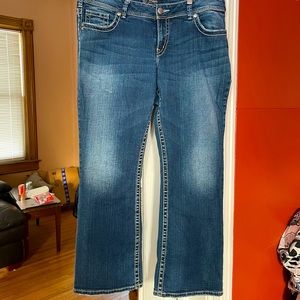 SILVER jeans- bootcut- size 16- inseam 30” NWOT